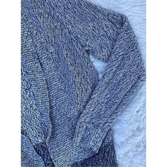 Tommy Hilfiger SZ L Woman’s Navy Blue 2 Toned Color Cardigan Sweater - Picture 5 of 13